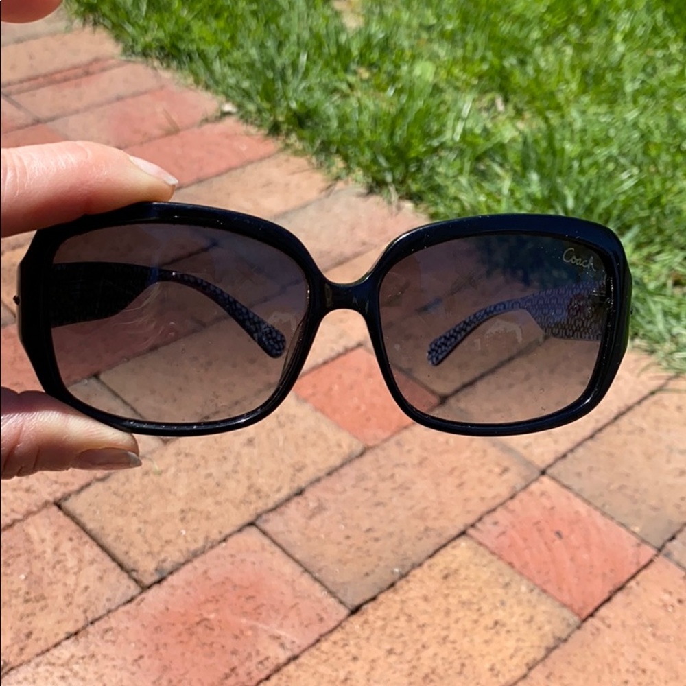 Coach sunglasses - Picture 2 of 4